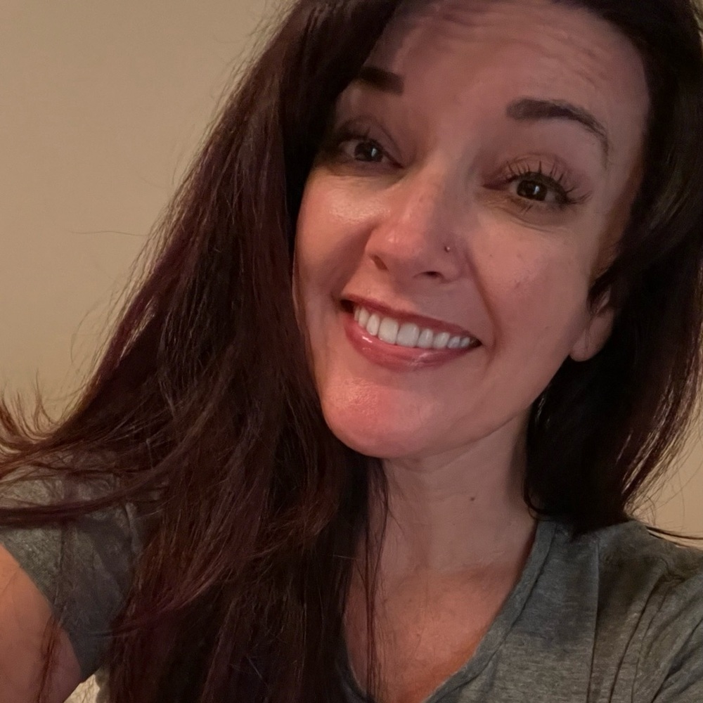 Meet your Posher, Devina